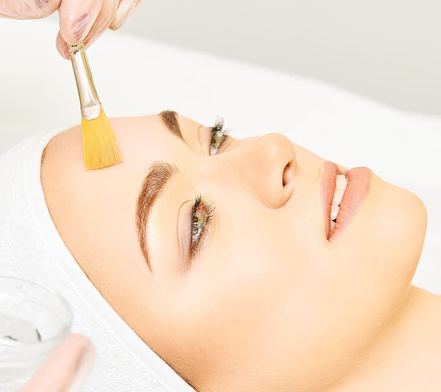Traitement du visage par peeling à La Réunion